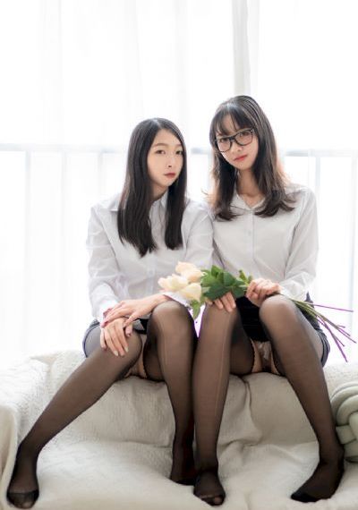 美女mv的语言字幕_剧情片在线观看高清