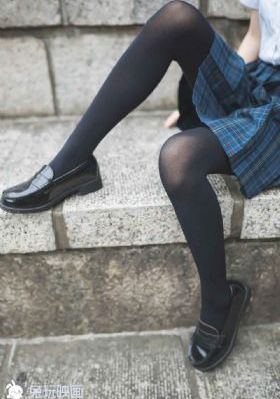 漂亮人妻被黑人久久久精品_4K完整视频观看