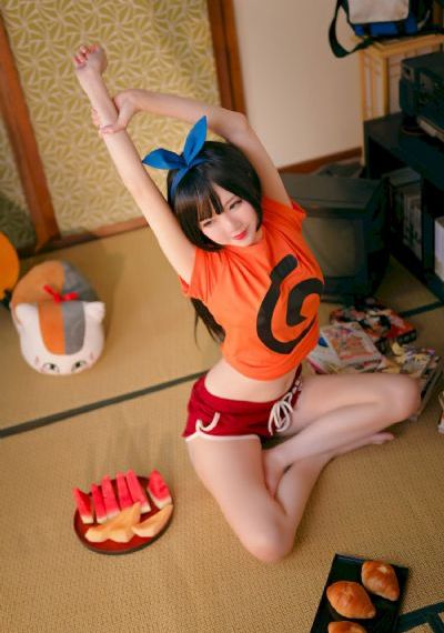 美式保罗与巴啦啦4的特效_JVID性感写真