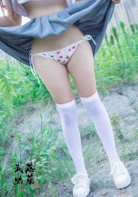 美女抠逼视频做爱_超清动漫免费观看